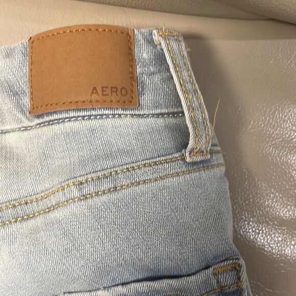 NWOT Aero High Rise Curvy Midi Distressed Denim Cuffed Shorts Aéropostale - Picture 6 of 6